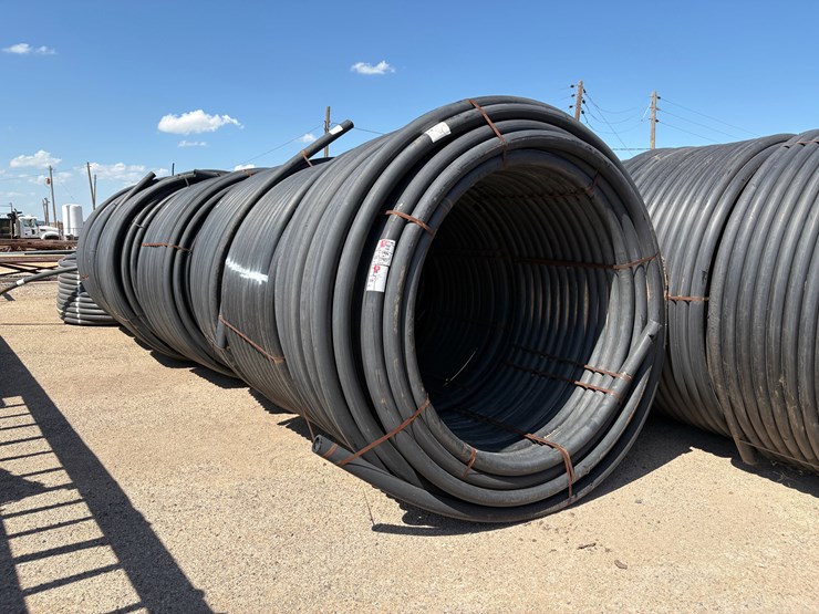 1000’-roll-of-used-3”-ips-poly-pipe-image-1