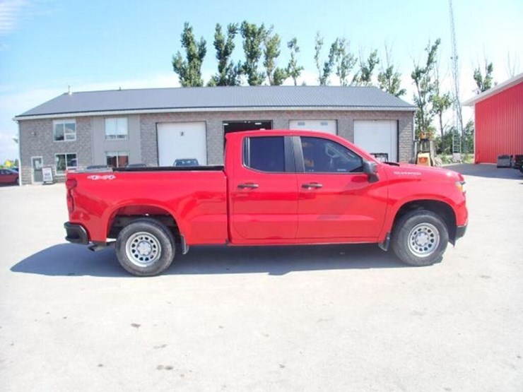 2024-chevrolet-silverado-1500-image-4