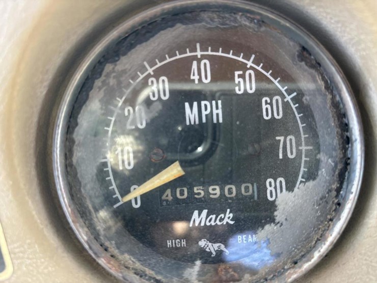 1976-mack-dm600-image-28