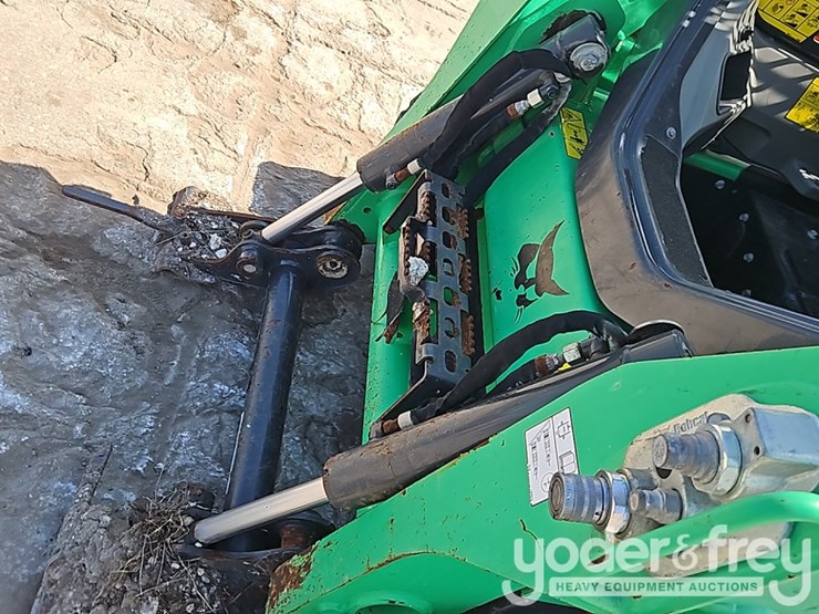 2023-bobcat-t550-image-15