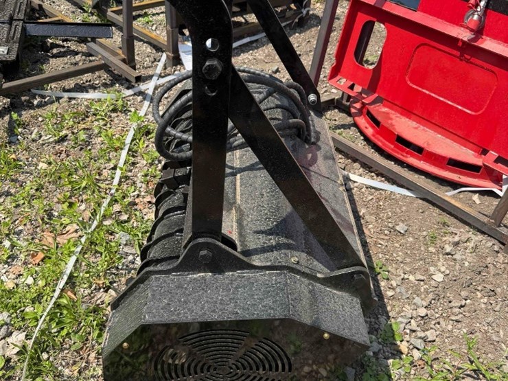 new-giyi-skid-steer-mulcher-model-ml45-image-1