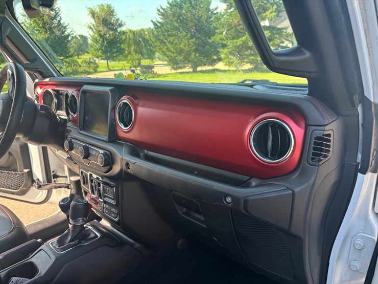 #2170-•-2023-jeep-gladiator-pickup-image-49