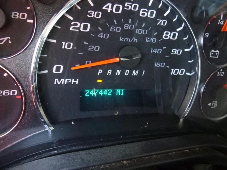 2010-chevrolet-express-2500-image-13
