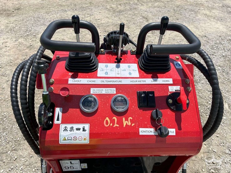 mini-skid-steer-loader-image-9