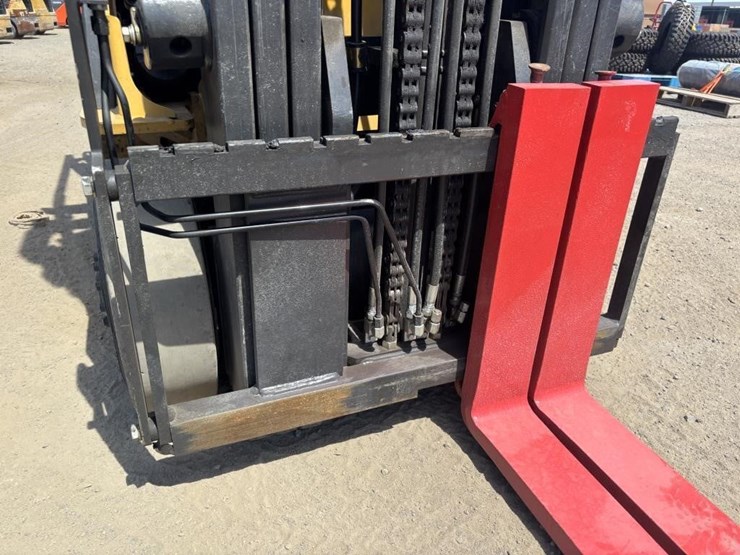 2015-caterpillar-2c6500-image-11