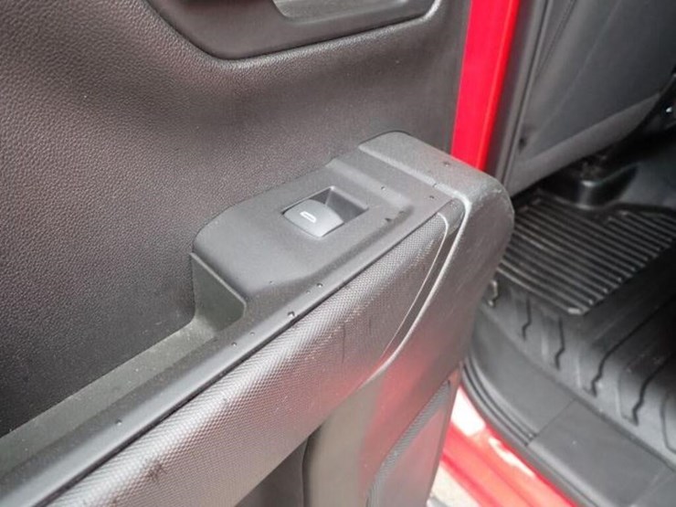2022-chevrolet-silverado-1500-image-38