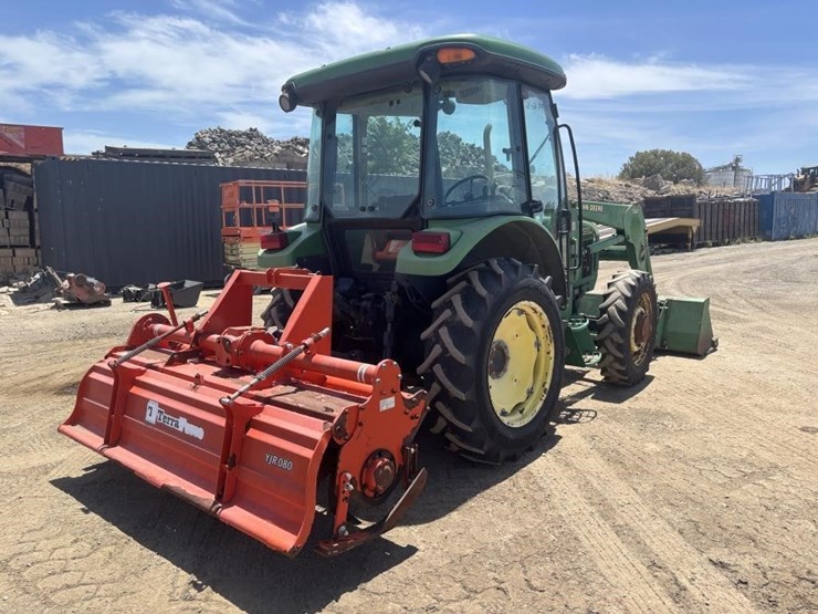 john-deere-5220-image-3