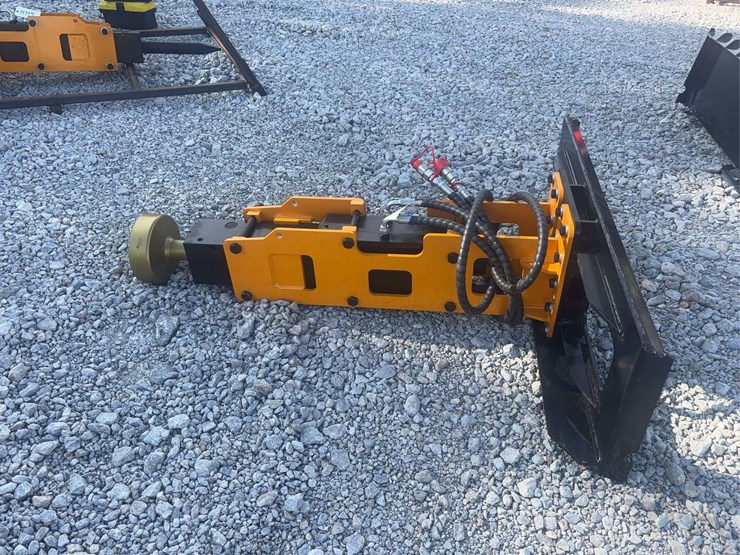 pile-hammer-model-d680-hydraulic-attachment-image-4