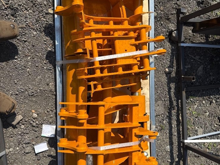 mini-excavator-attachment-set-image-2