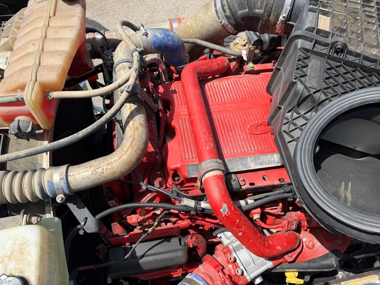 2018-kenworth-t880-image-62