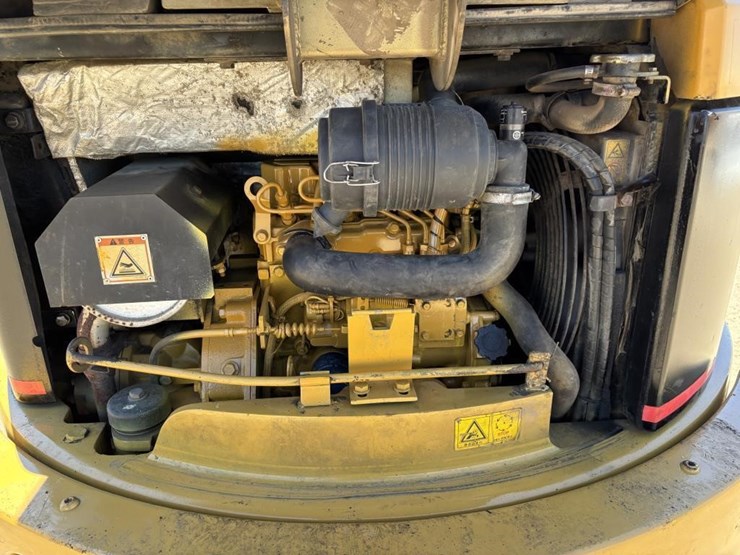 caterpillar-303cr-image-39