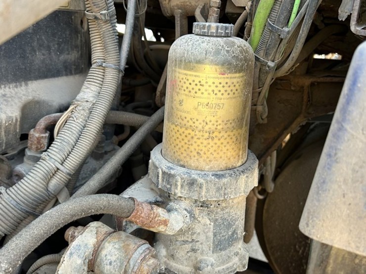 #1433-•-2005-western-star-tri-axle-day-cab-truck-tractor-image-54