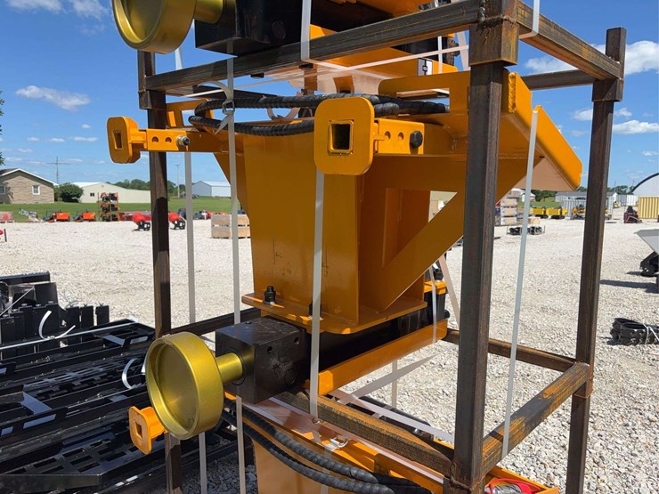 giyi-ad680-hydraulic-pile-hammer-image-1