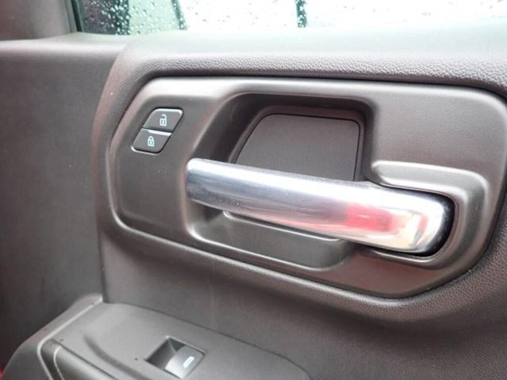 2022-chevrolet-silverado-1500-image-52