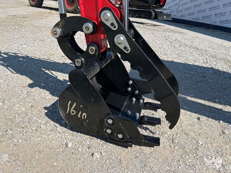yanmar-enging-excavator-image-16