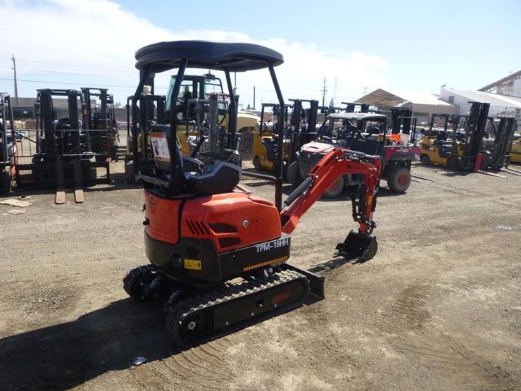 2026-tpm-18hh-hydraulic-excavator-image-3