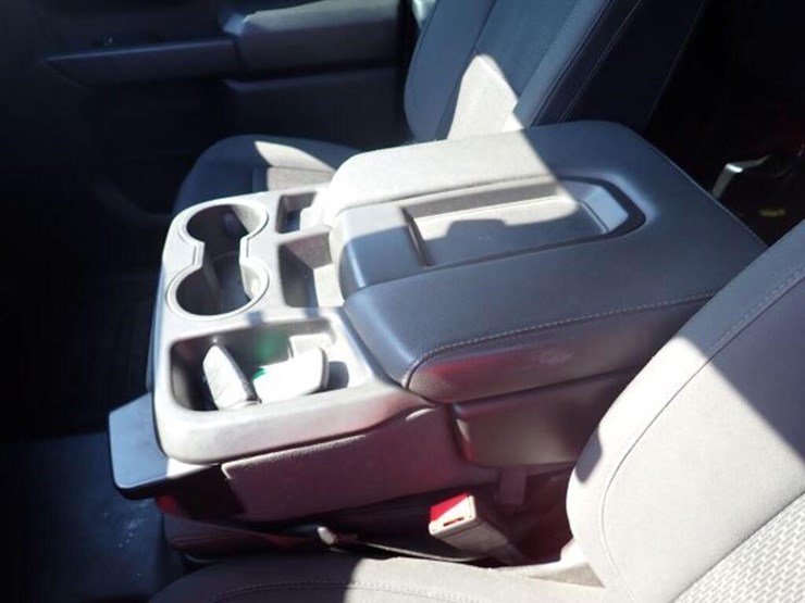 2023-chevrolet-silverado-1500-image-22