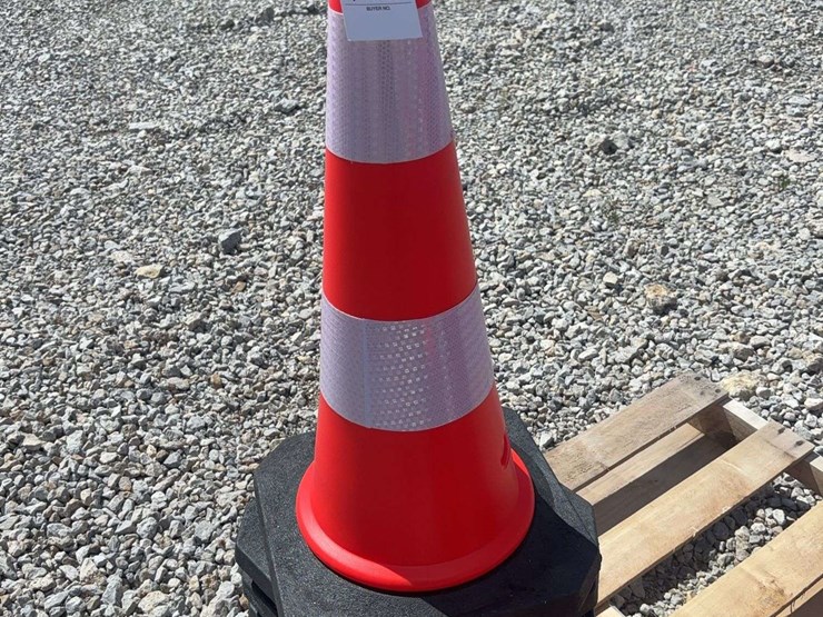 traffic-safety-cone-with-stacked-hexagonal-rubber-bases-image-1