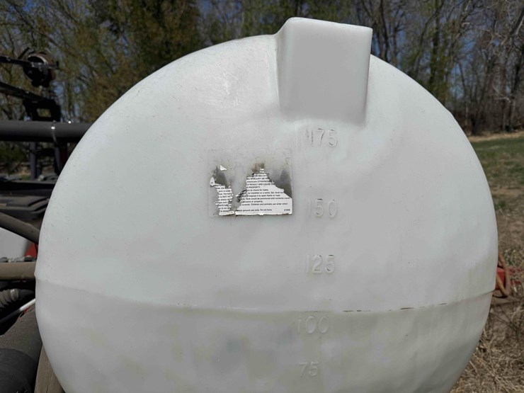 white-planter-image-11