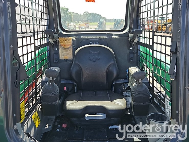 2023-bobcat-t550-image-24