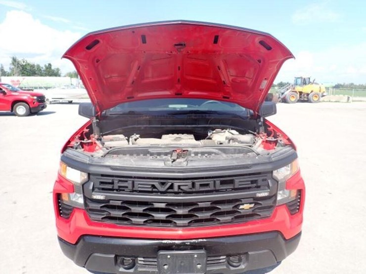 2024-chevrolet-silverado-1500-image-43
