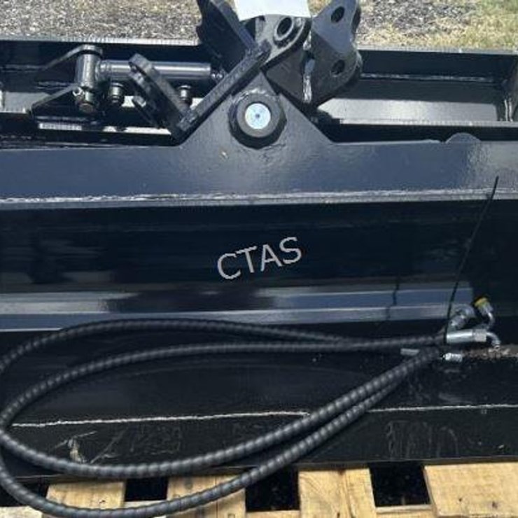 #41 • 32" Mini Excavator Hydraulic Tilting Bucket