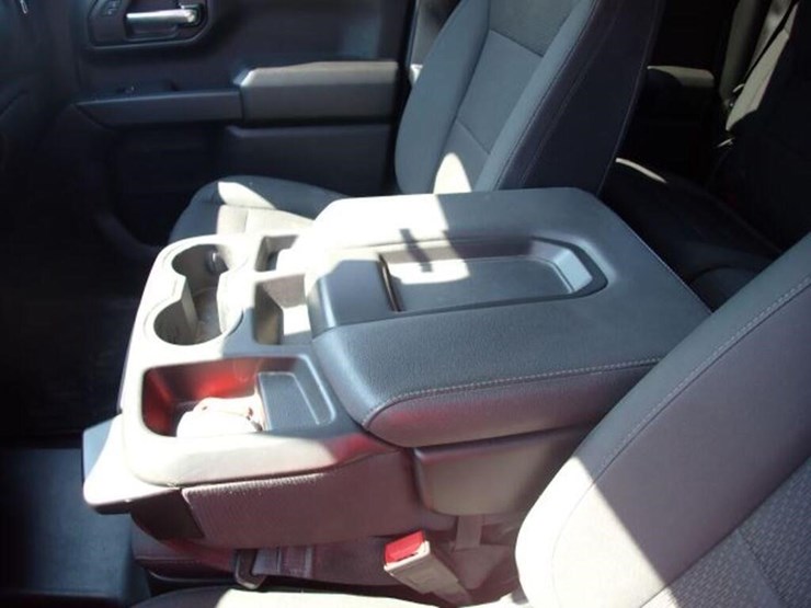 2024-chevrolet-silverado-1500-image-22