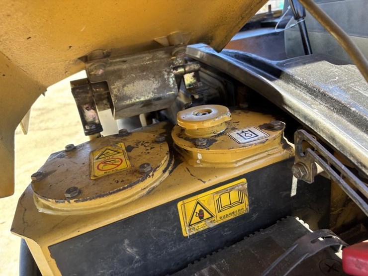 caterpillar-303cr-image-38