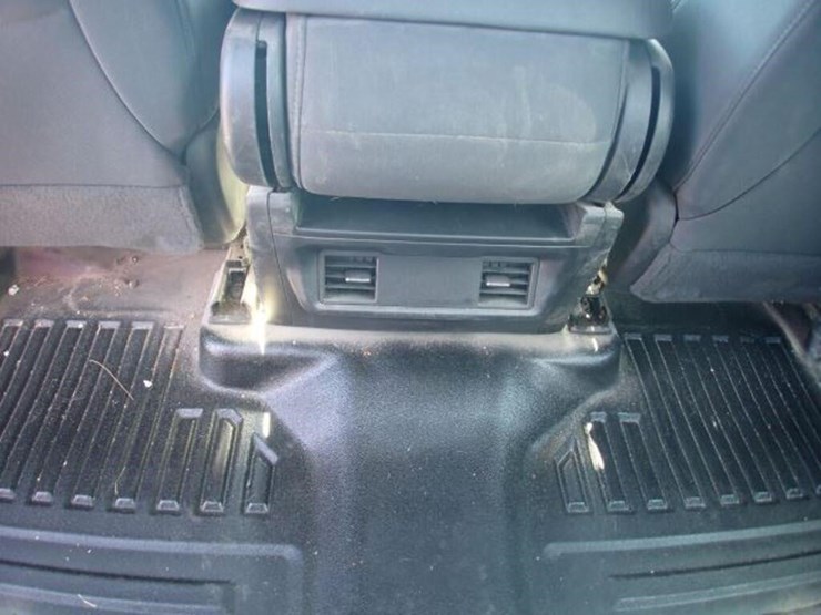 2022-chevrolet-silverado-2500-image-30