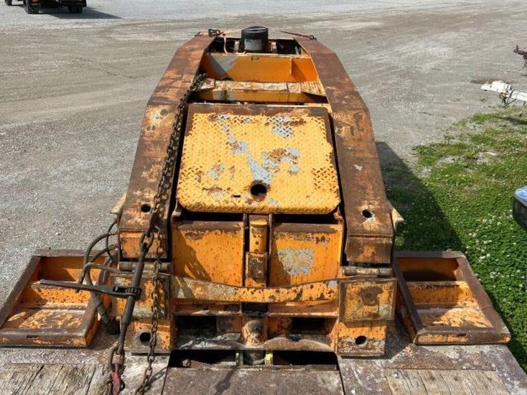2010-eager-beaver-50gsl/3-50-ton-quad/a-lowboy-112-image-38
