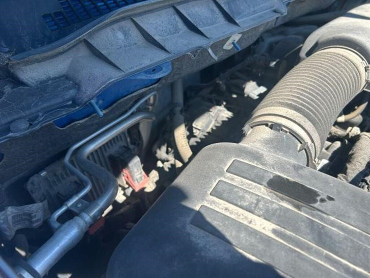 2021-ram-1500-classic-image-55