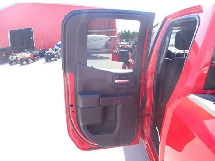 2024-chevrolet-silverado-1500-image-25