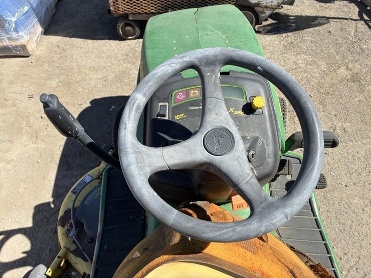 john-deere-lx266-image-5