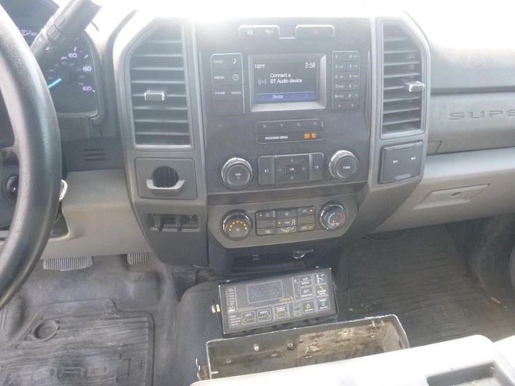 2019-ford-f550-image-12