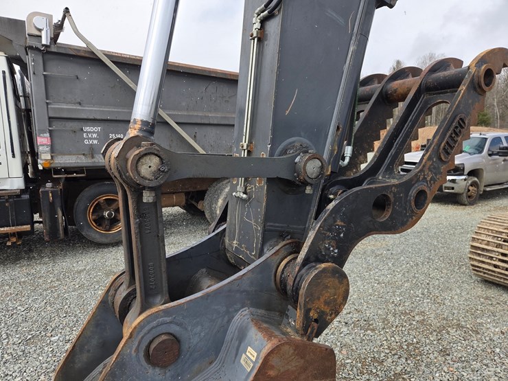 2019-deere-160g-lc-image-15