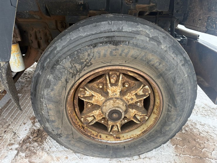 #1434-•-1990-ford-quad-axle-dump-truck-image-74