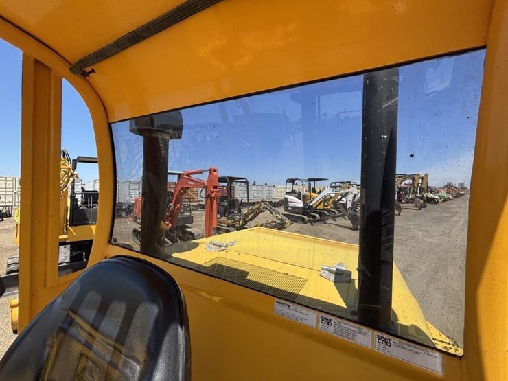 2020-sellick-s60j4e-4-rt-forklift-image-28