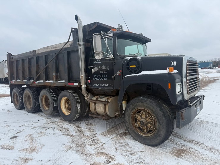 #1434-•-1990-ford-quad-axle-dump-truck-image-7