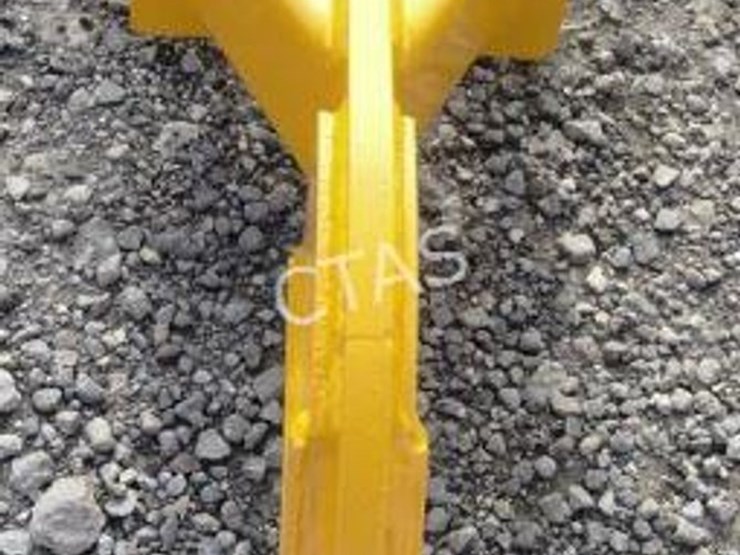 #179-•-cat-301-mini-excavator-ripper-attachment-image-2