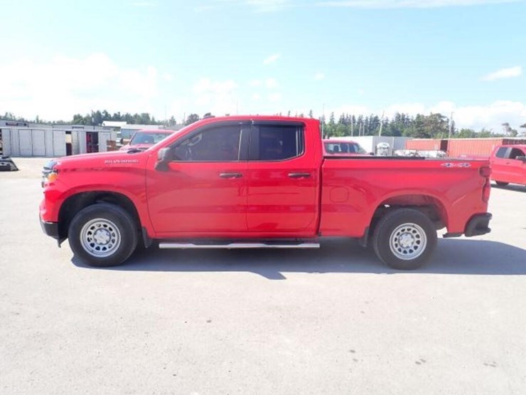 2024-chevrolet-silverado-1500-image-8