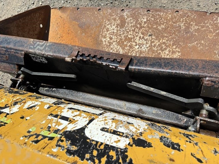 2022-asv-rt40-skid-steer-track-loader-image-13