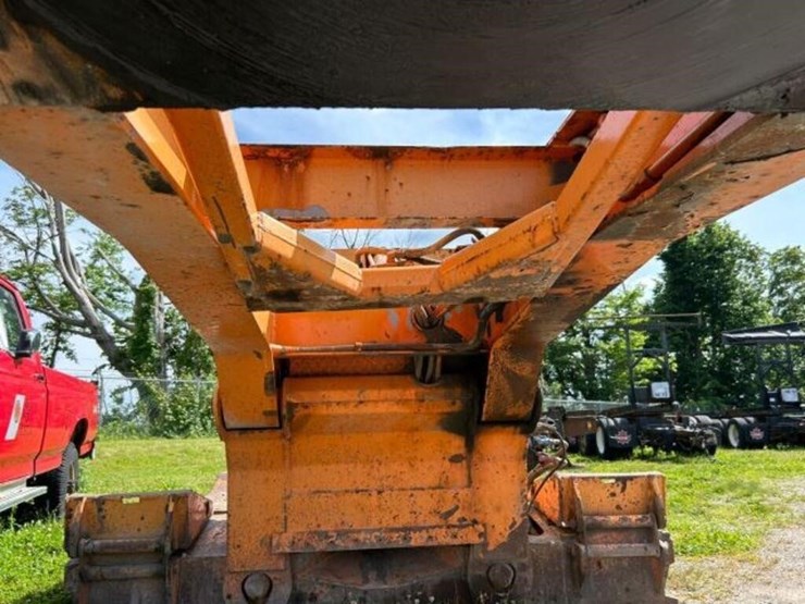 2010-eager-beaver-50gsl/3-50-ton-quad/a-lowboy-112-image-14