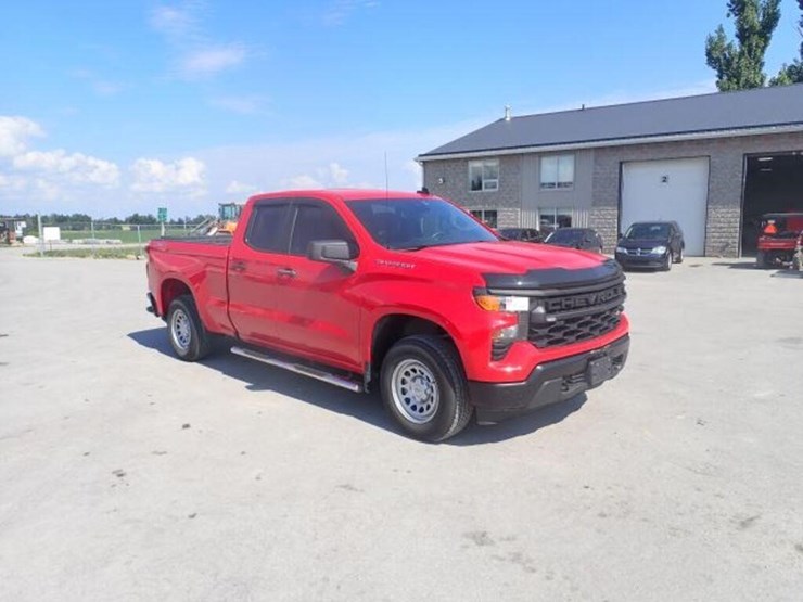2024-chevrolet-silverado-1500-image-3