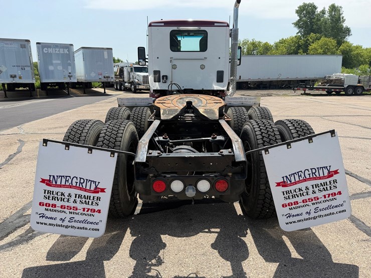 2018-kenworth-t880-image-4