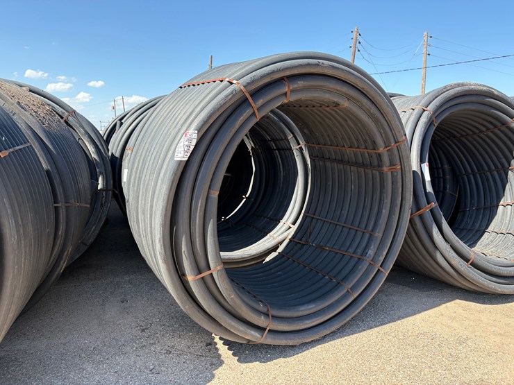 1000’-roll-of-used-3”-ips-poly-pipe-image-1