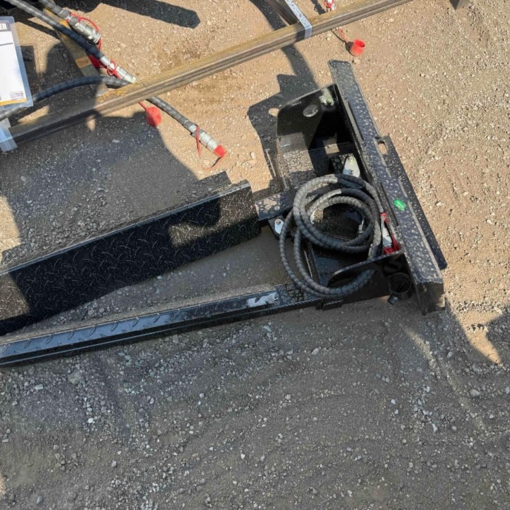 NEW GIYI Mini Skid Steer Horizontal Clamp Forks