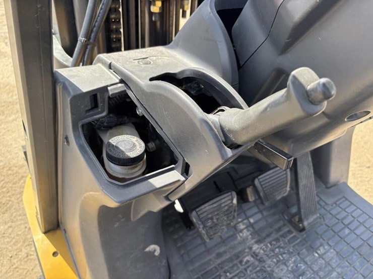 2015-caterpillar-2c6500-image-21