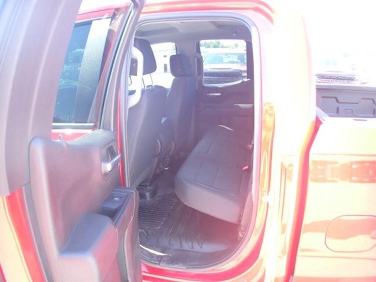 2024-chevrolet-silverado-1500-image-26
