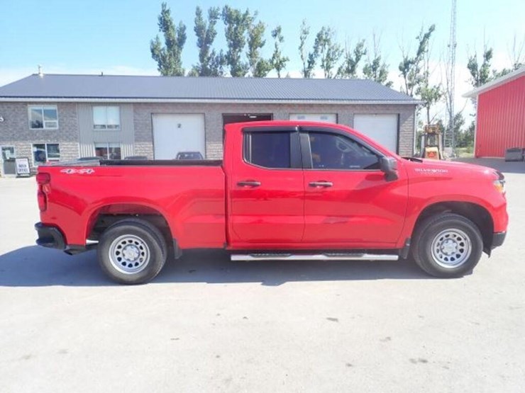2024-chevrolet-silverado-1500-image-4