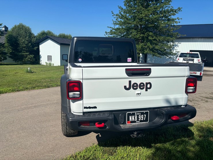 #2170-•-2023-jeep-gladiator-pickup-image-3